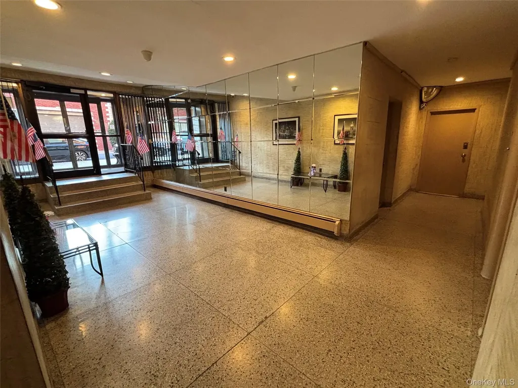 4200 Herkimer Place Bronx NY 10470