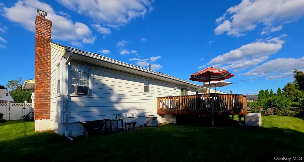 22 Berkshire Road Bethpage NY 11714