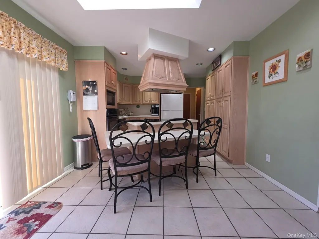 22 Berkshire Road Bethpage NY 11714