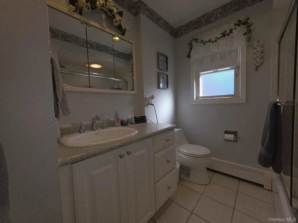 22 Berkshire Road Bethpage NY 11714