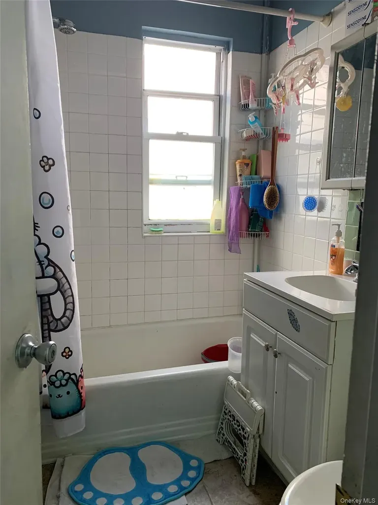 1523 E 33 Street Brooklyn NY 11234