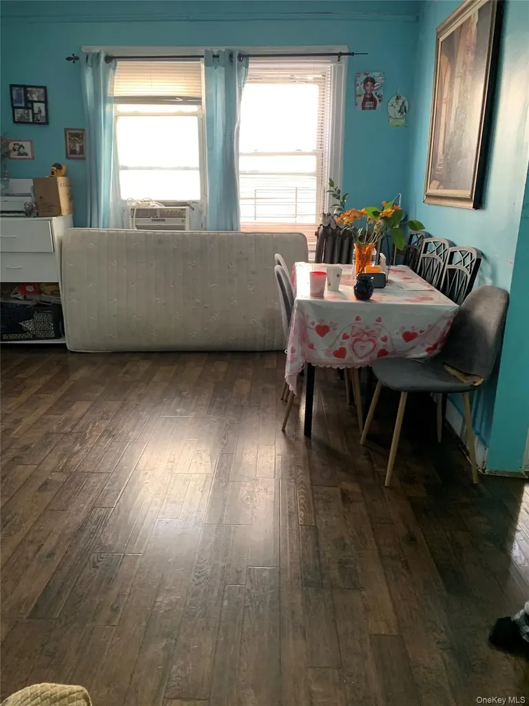 1523 E 33 Street Brooklyn NY 11234