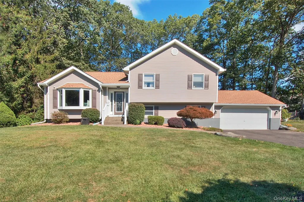 43 Brandywine Crossing Newburgh NY 12550