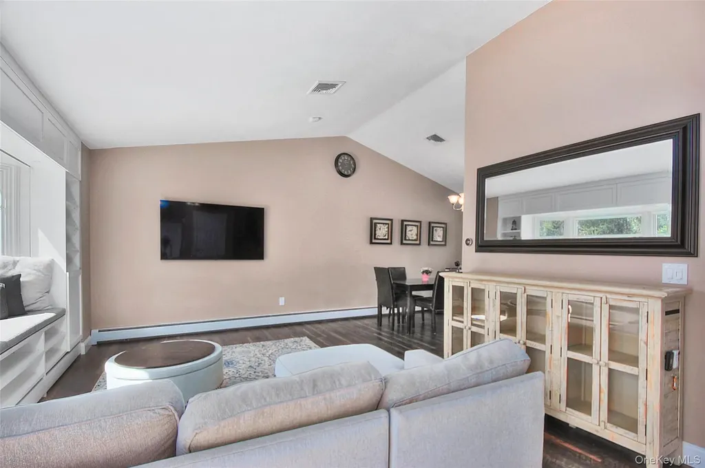 43 Brandywine Crossing Newburgh NY 12550