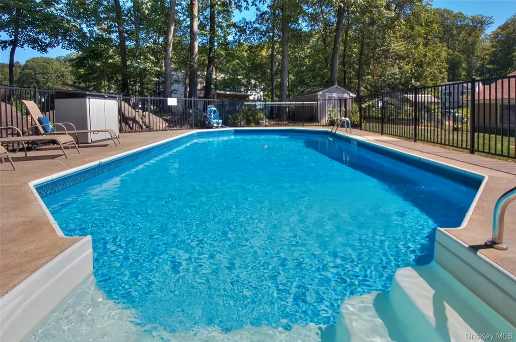 43 Brandywine Crossing Newburgh NY 12550