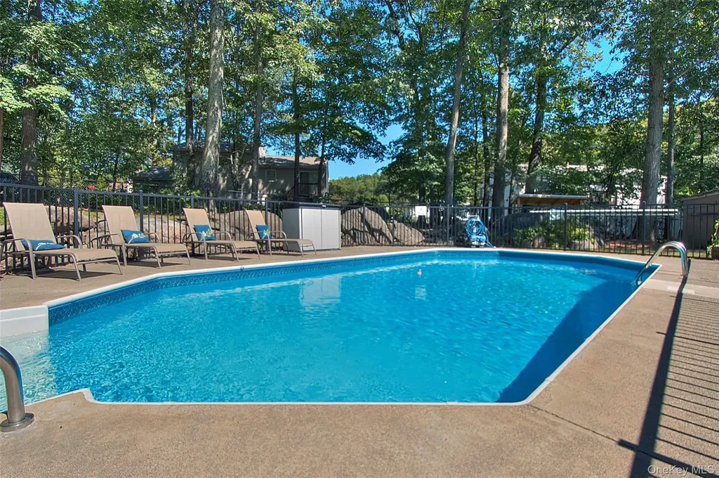 43 Brandywine Crossing Newburgh NY 12550