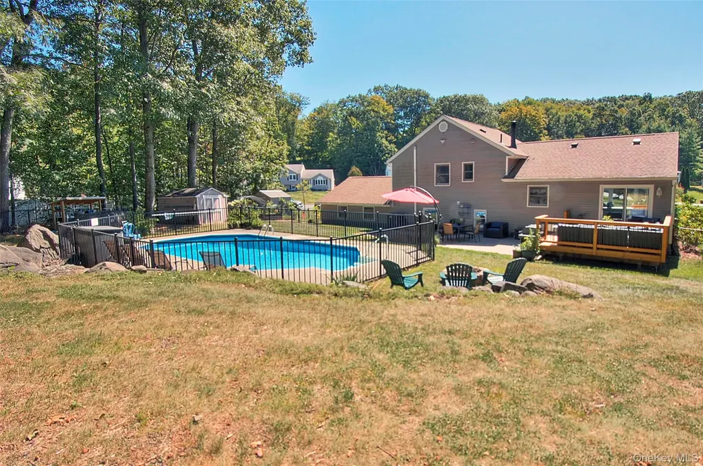 43 Brandywine Crossing Newburgh NY 12550