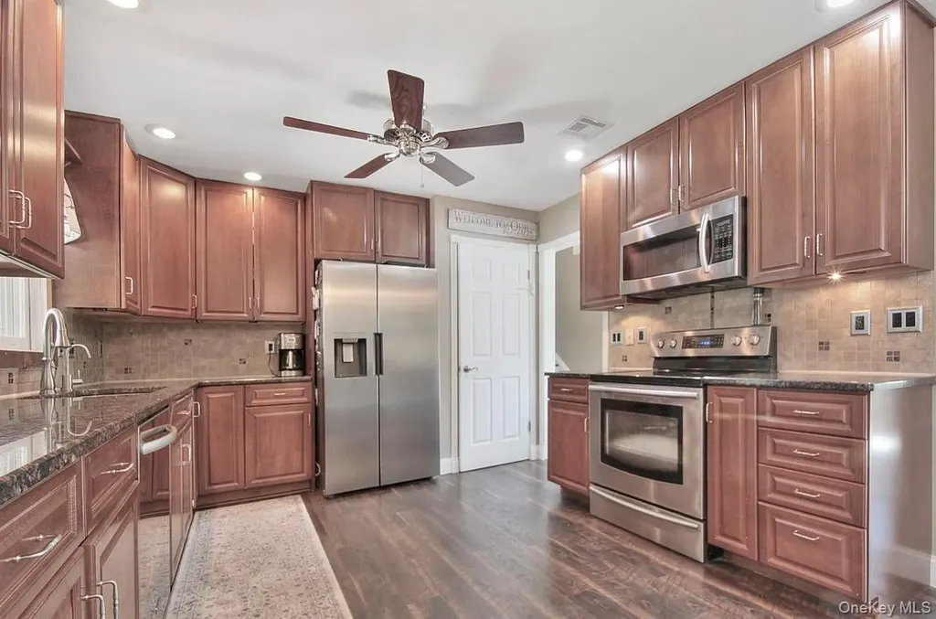 43 Brandywine Crossing Newburgh NY 12550
