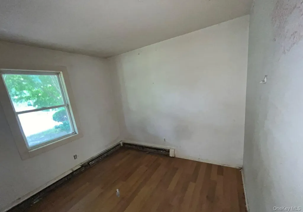 17 Appel Drive E Shirley NY 11967