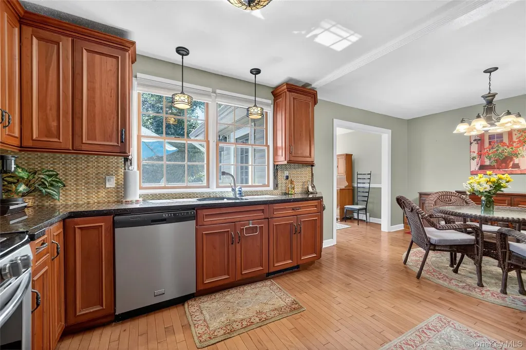173 Oak Tree Road Tappan NY 10983