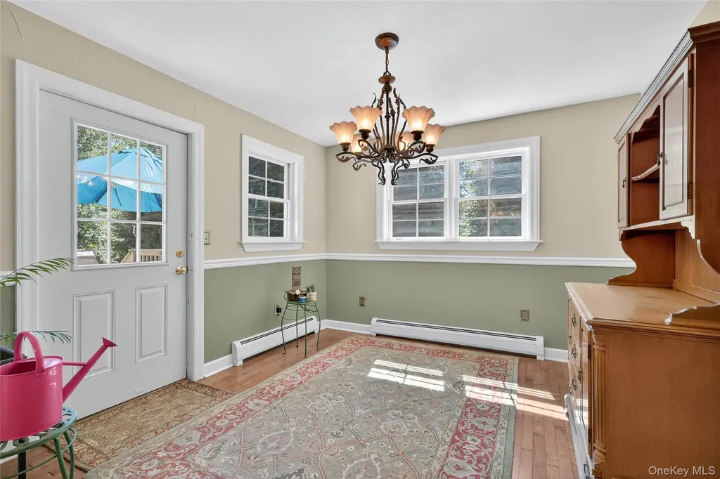 173 Oak Tree Road Tappan NY 10983