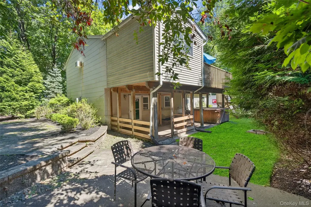 173 Oak Tree Road Tappan NY 10983