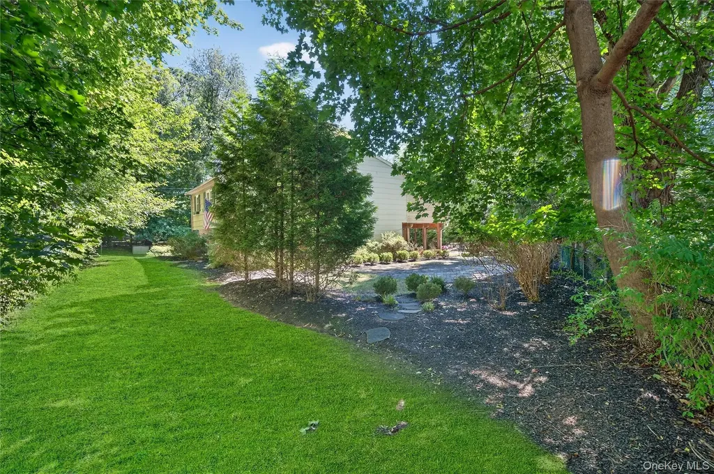 173 Oak Tree Road Tappan NY 10983