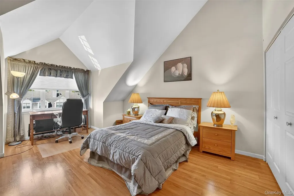 35 Roundtop Road Yonkers NY 10710