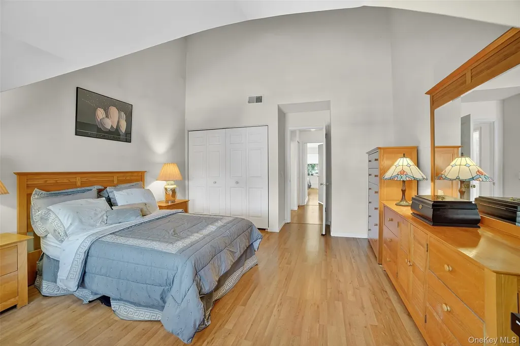 35 Roundtop Road Yonkers NY 10710