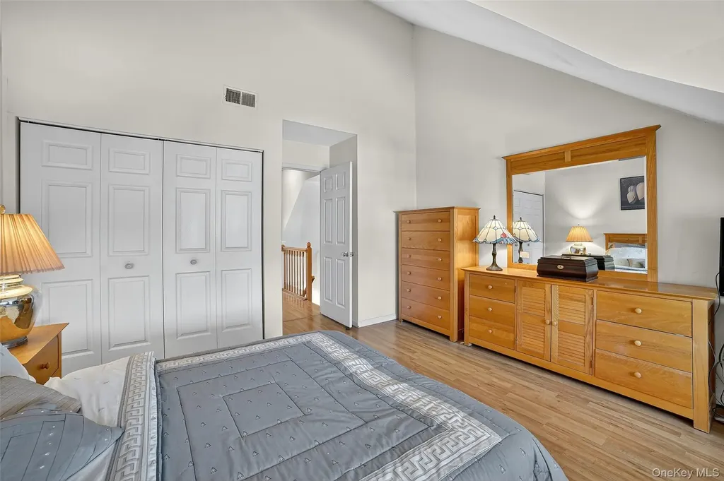 35 Roundtop Road Yonkers NY 10710