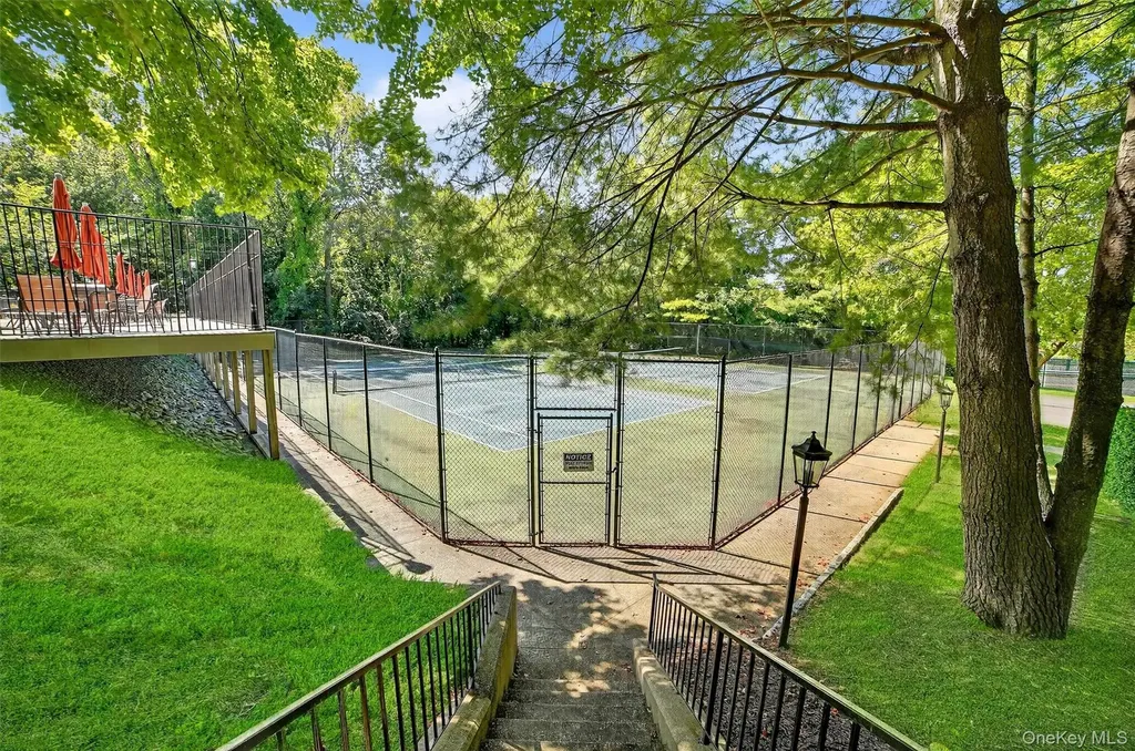 35 Roundtop Road Yonkers NY 10710