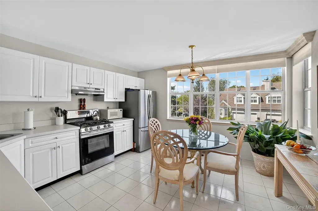 35 Roundtop Road Yonkers NY 10710