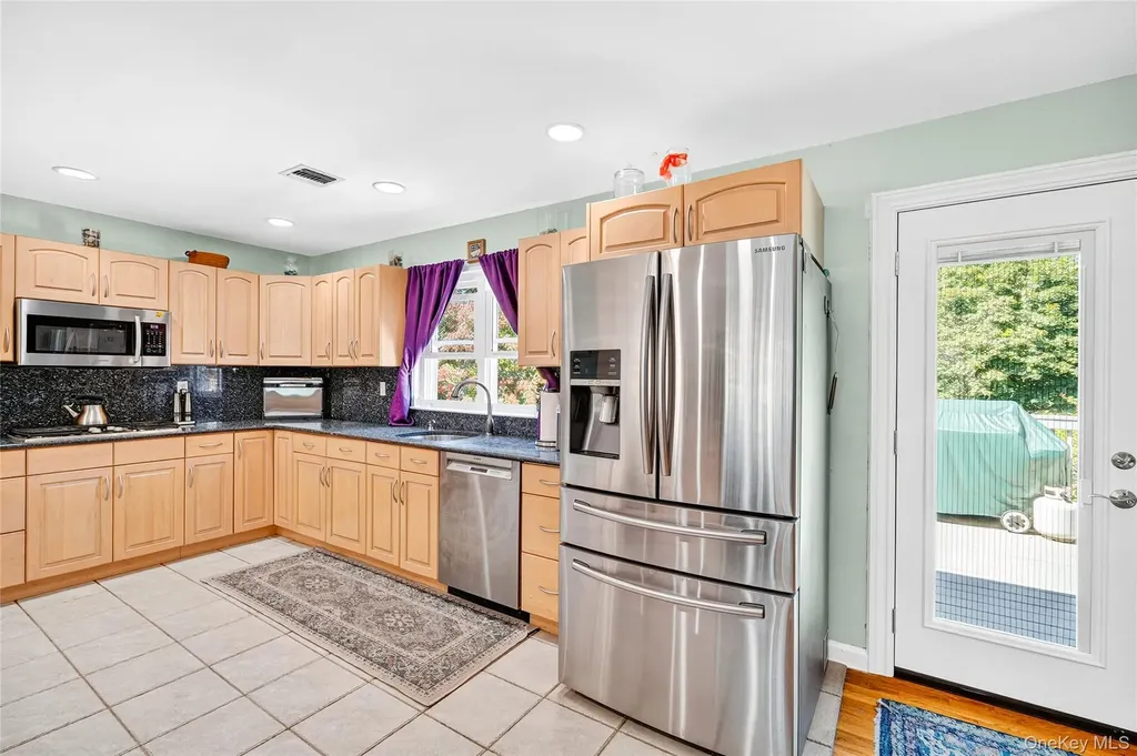 8 Pine Street Nyack NY 10960
