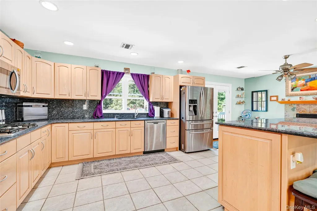 8 Pine Street Nyack NY 10960