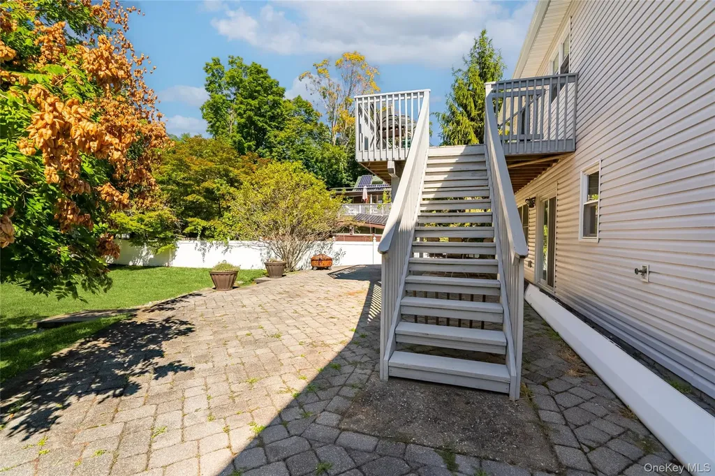 8 Pine Street Nyack NY 10960