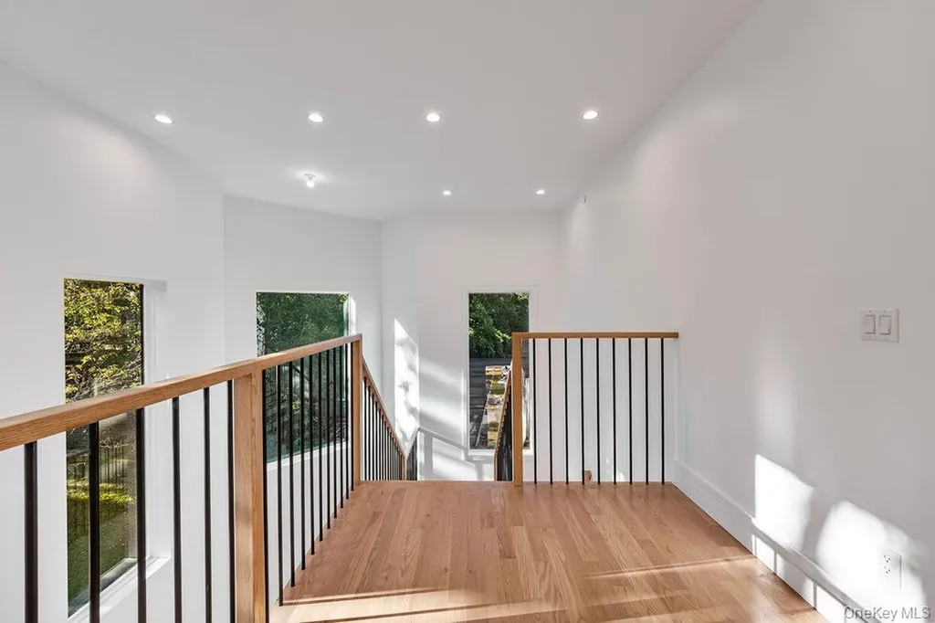 40 Singer Avenue Spring Valley NY 10977