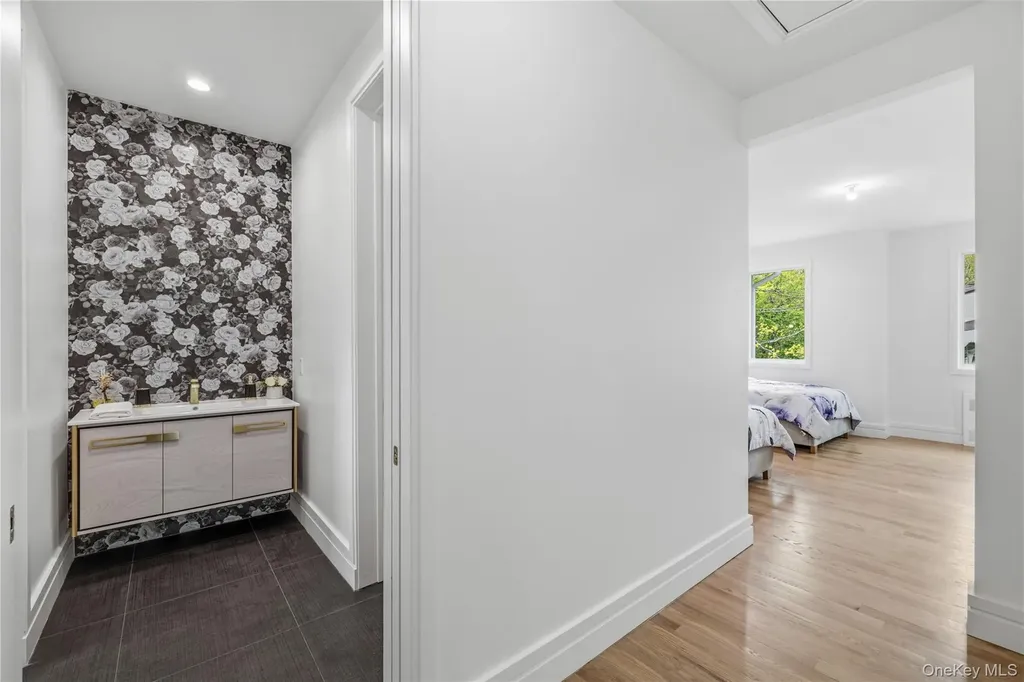 40 Singer Avenue Spring Valley NY 10977