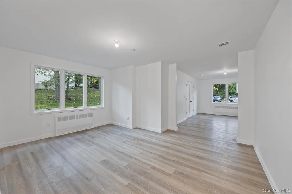 40 Singer Avenue Spring Valley NY 10977