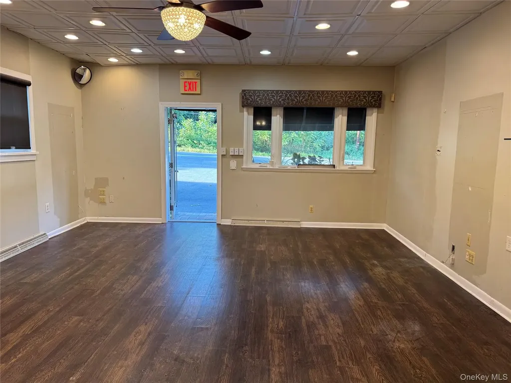 1050 Route 211 E Middletown NY 10941