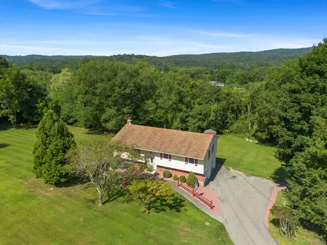 39 Horsepound Road Carmel NY 10512