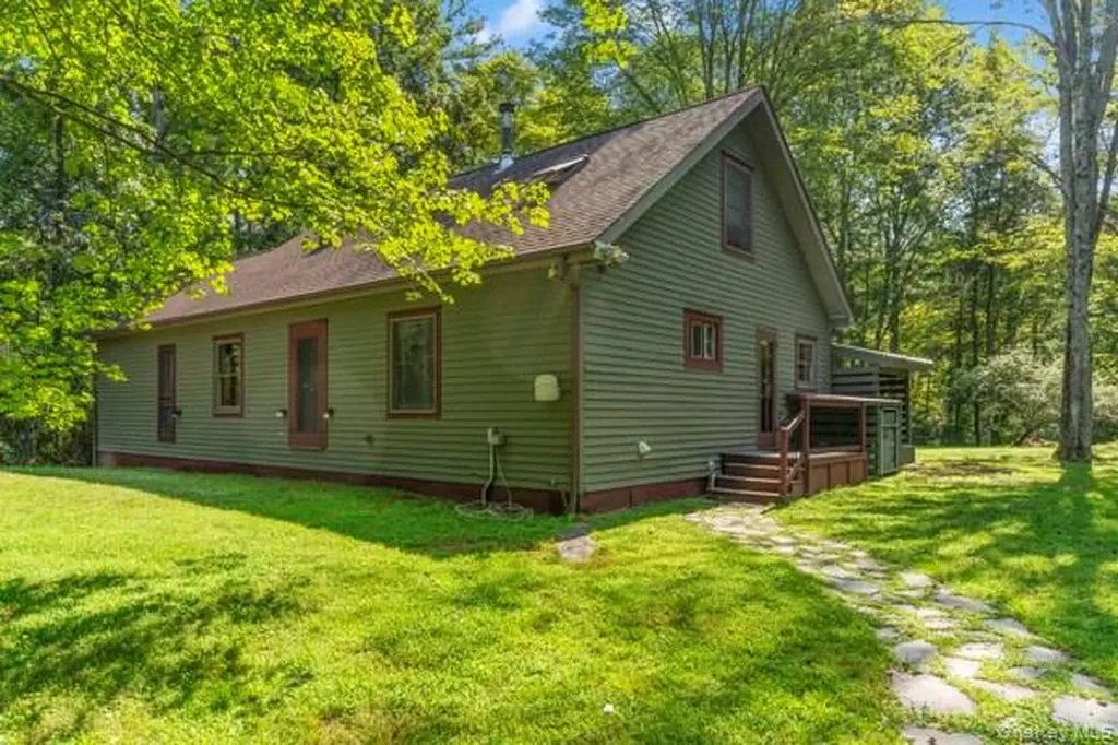 131 Mossybrook Road High Falls NY 12440