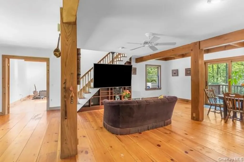 131 Mossybrook Road High Falls NY 12440
