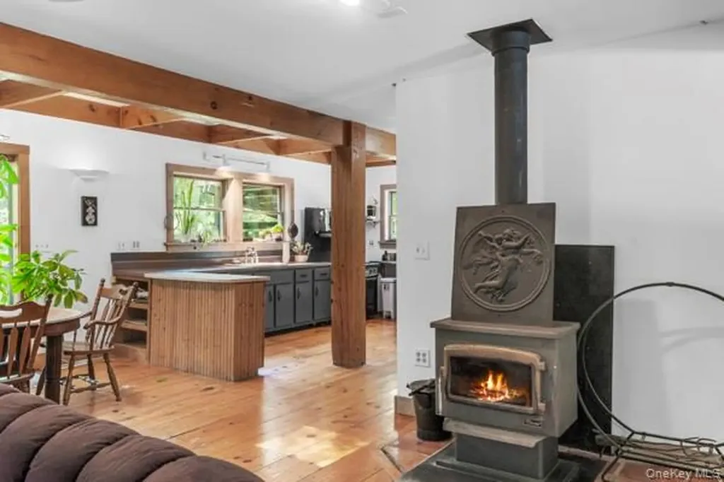 131 Mossybrook Road High Falls NY 12440