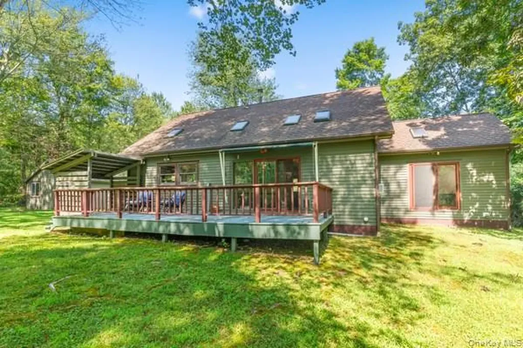 131 Mossybrook Road High Falls NY 12440