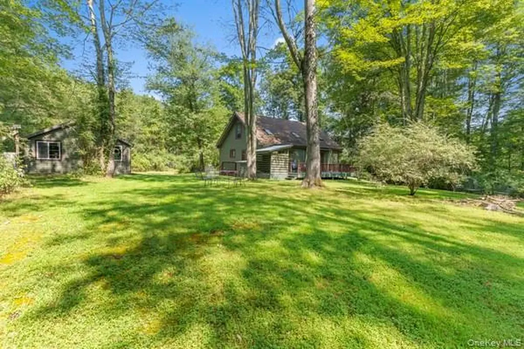 131 Mossybrook Road High Falls NY 12440