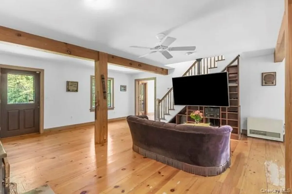 131 Mossybrook Road High Falls NY 12440