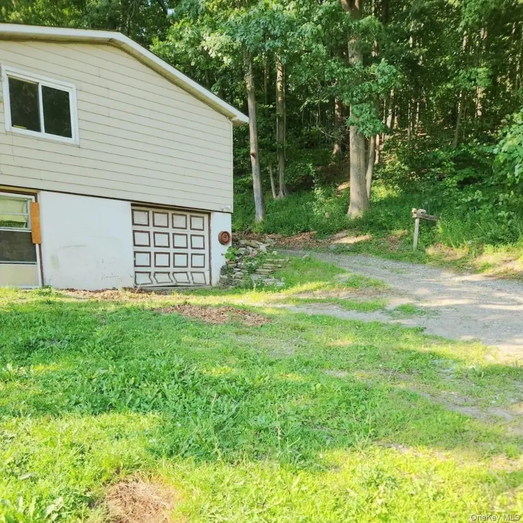 152 Cooper Road Millerton NY 12546