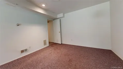 414 Pine Grove Lane Hartsdale NY 10530