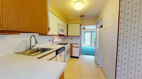 414 Pine Grove Lane Hartsdale NY 10530