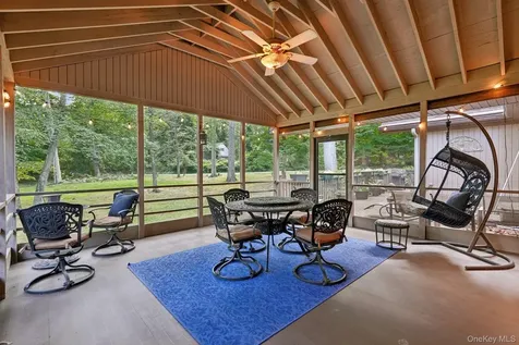 11 Old Phillips Hill Road New City NY 10956