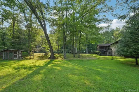 11 Old Phillips Hill Road New City NY 10956