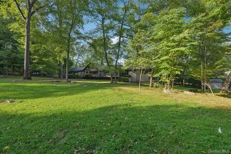11 Old Phillips Hill Road New City NY 10956
