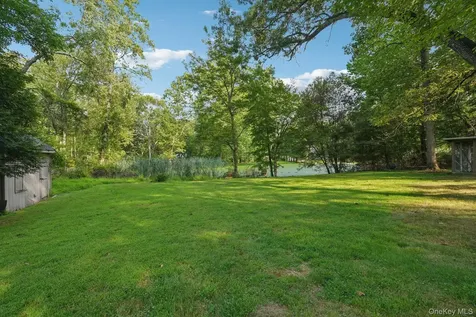 11 Old Phillips Hill Road New City NY 10956