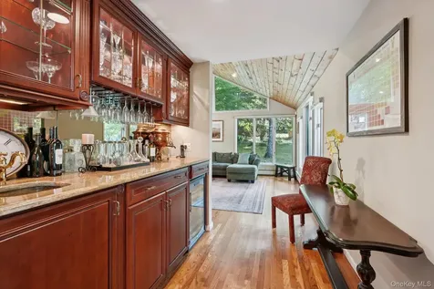 11 Old Phillips Hill Road New City NY 10956