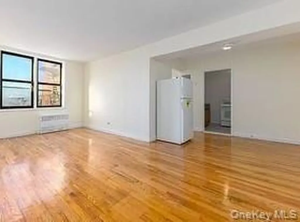 132-25 Pople Avenue Flushing NY 11355