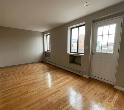 132-25 Pople Avenue Flushing NY 11355