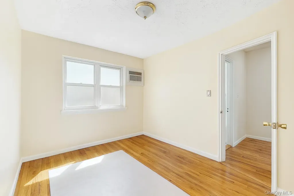 1570 Colden Avenue Bronx NY 10462