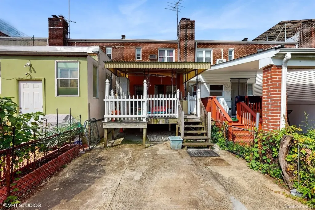 1570 Colden Avenue Bronx NY 10462