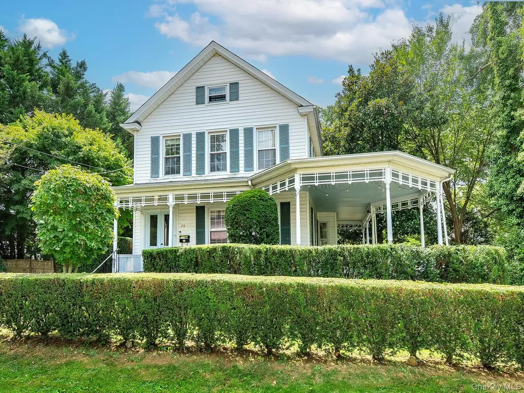 75 12th Avenue Sea Cliff NY 11579