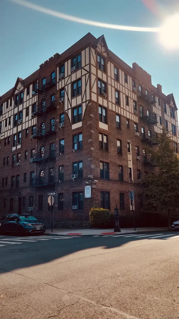 758 Brady Avenue Bronx NY 10462